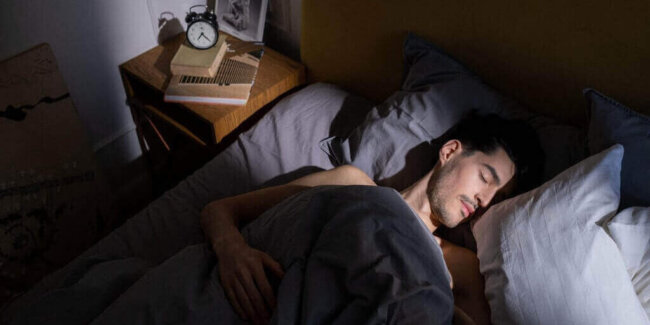 dormir-despues-injerto-capilar