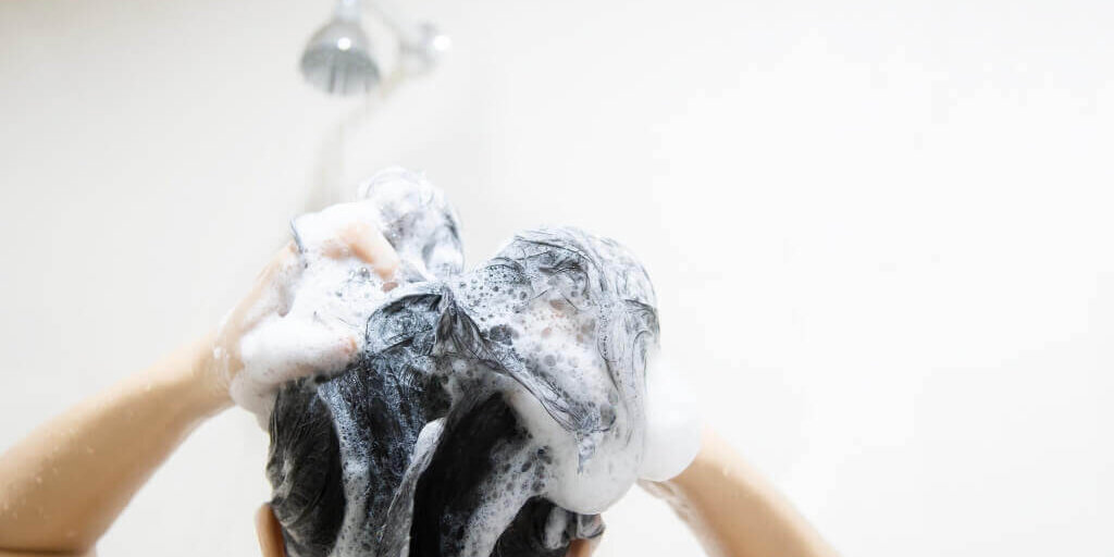 lavar-cabello-diariamente-1-1